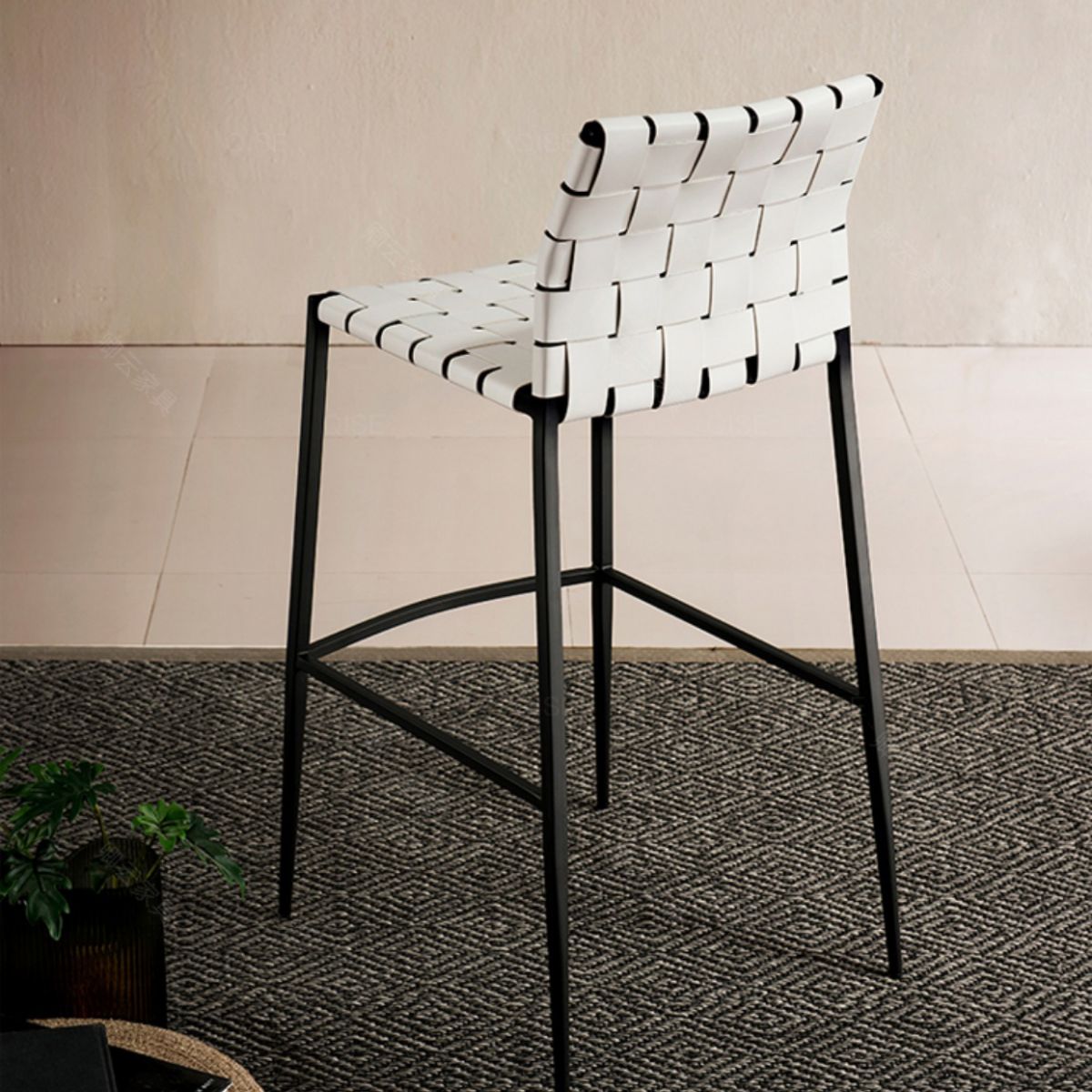 Modern Style Bar Stool Leather Backrest Counter Stool with Metal Legs
