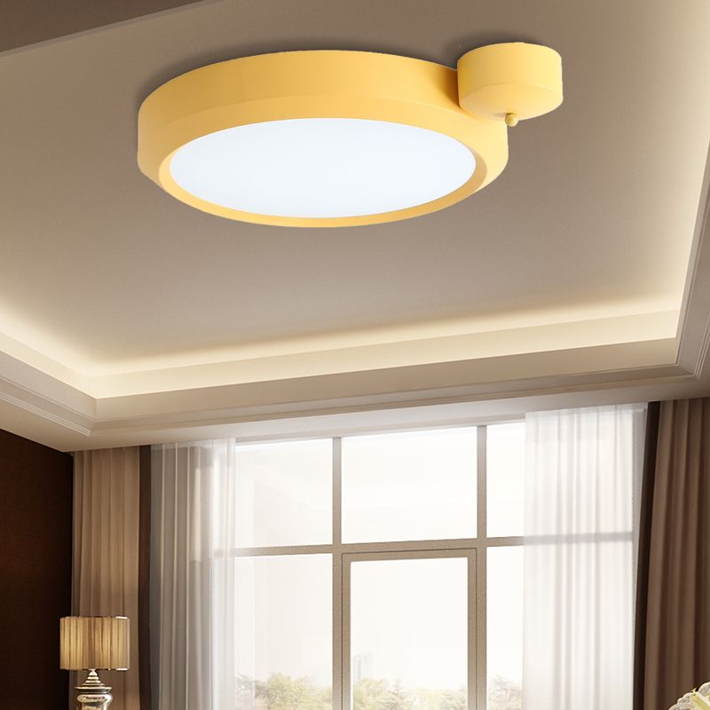 Blue / Red / Yellow Round Flushmount Lighting Metal Integrated Led Nordic Ceiling Flush Light in Second Gear, 20.5 "/25" W