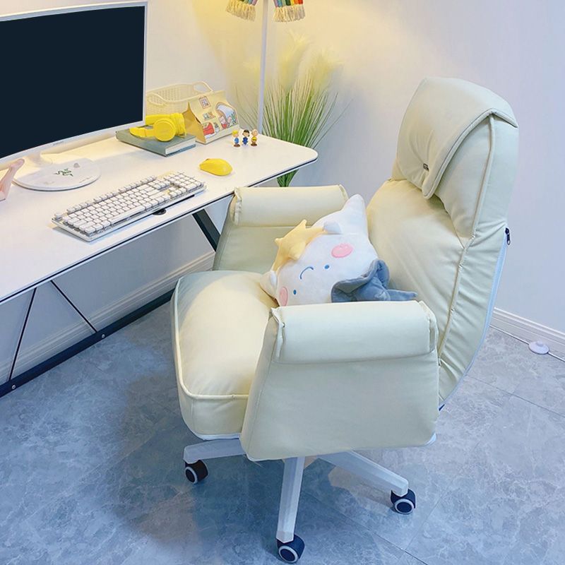 Modern Office Chair Adjustable Seat Height No Distressing Slide Chair with Wheels