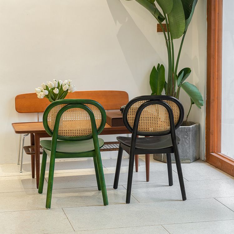Silla de comedor tradicional sin brazos, silla lateral con respaldo abierto y patas de madera