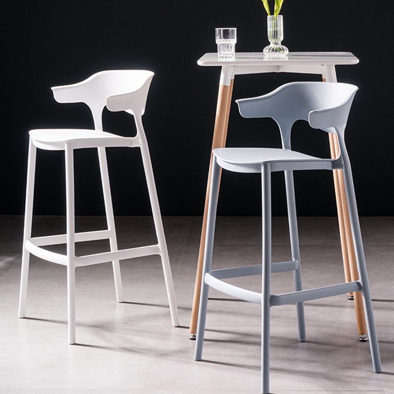 Industrial Low Back Counter Stool Plastic Counter Height Stools for Home Use