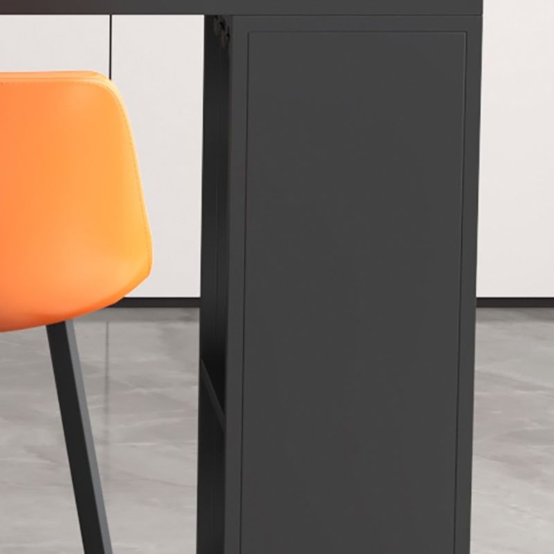 Tavolo da bar per pub per interni in pietra industriale tavolo da pranzo a doppio piedistallo con 2 scaffali