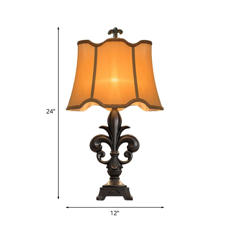 Geschulpte-trim stof tafellighting platteland 1-licht 12 "/16" brede slaapkamer nachtstandaardlamp in beige