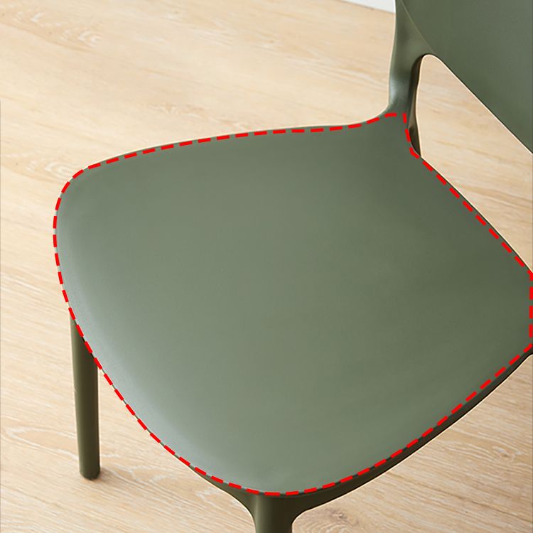 Chaise de salle à manger scandinave en plastique, chaise latérale à dossier ouvert avec 4 pieds pour usage domestique