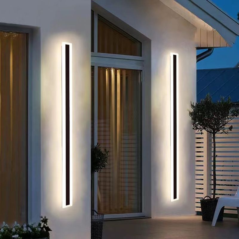 Metal Linear Shape Wall Light Modern 1 Light Wall Mounted Fixture in Black