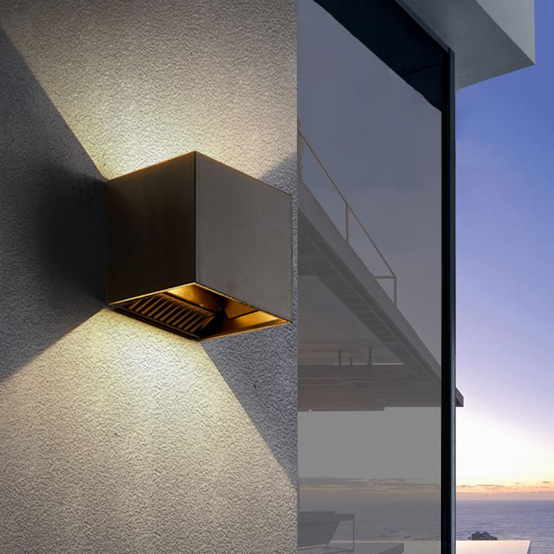 Simplicité Éclairage mural à LED Pince d'éclairage mural carré avec nuance en métal