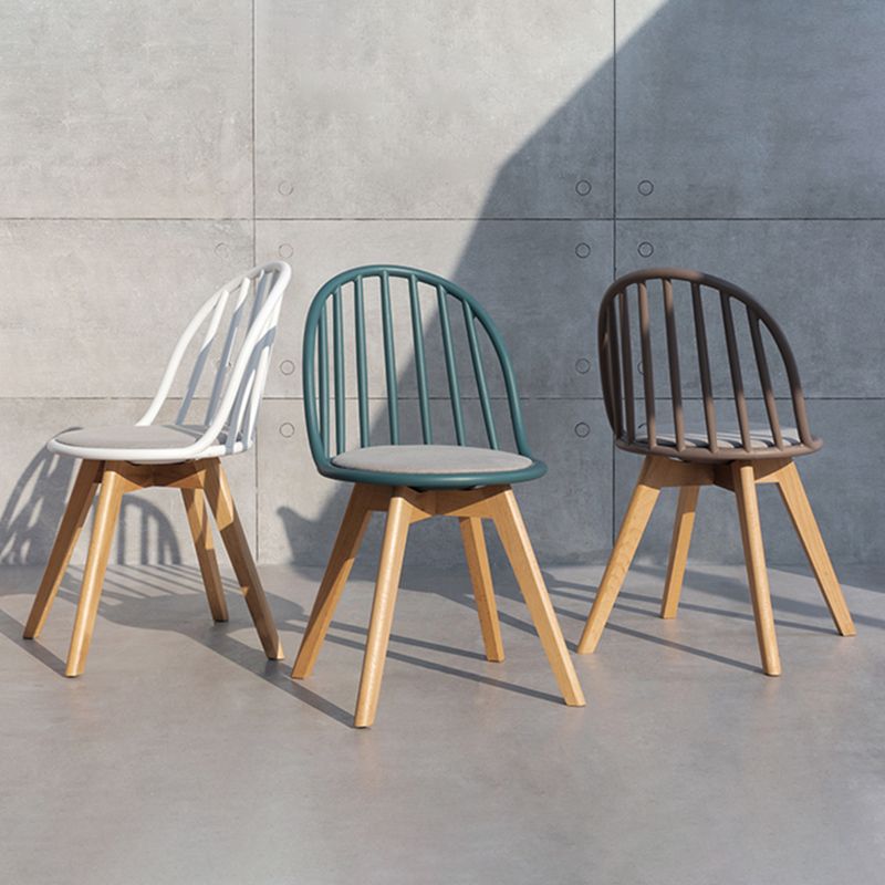 Chaise de salle à manger scandinave, chaise d'appoint à dossier Windsor avec pieds en bois pour usage domestique