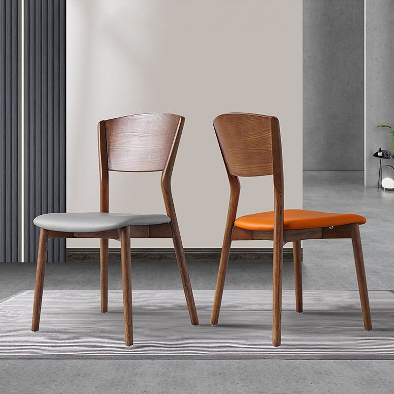 Silla de comedor de madera moderna con respaldo abierto, silla lateral para uso doméstico