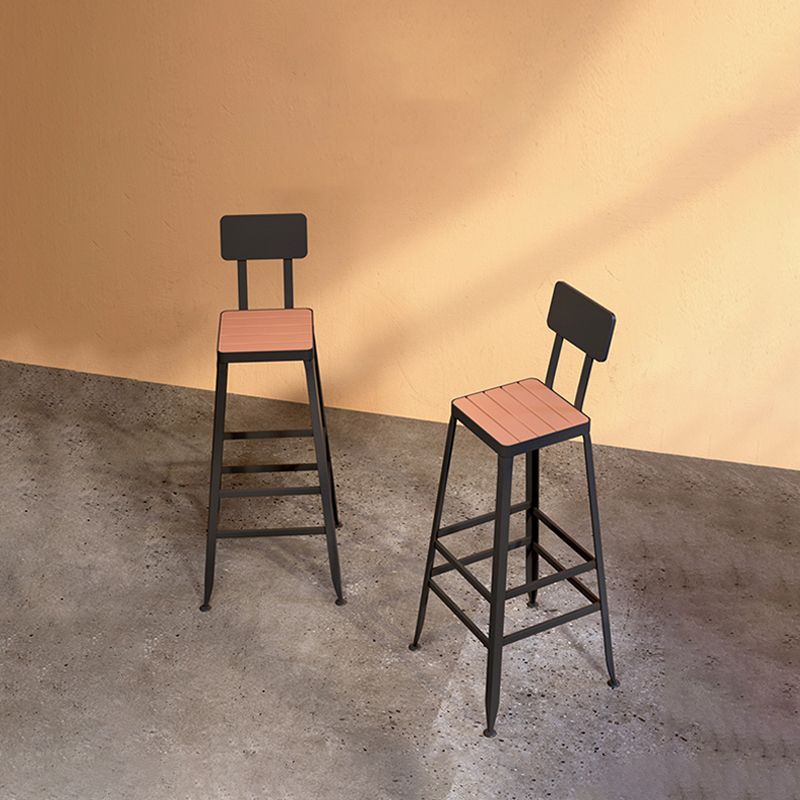 Iron Frame Bar Stool in Black and White Contemporary Low Back Armless Bar Stool