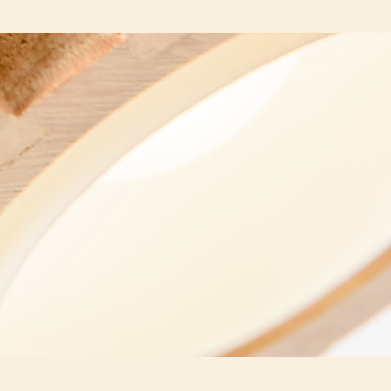 Moderne einfache hölzerne Kronleuchter Diamant Form 1 Leichte Gummiholz ​​-Holzlampenkörper für das Restaurant