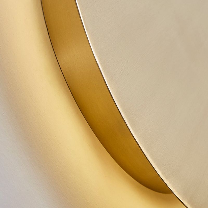 1-Light Round Wall Lamp Modern Metal Sconce Light for Living Room