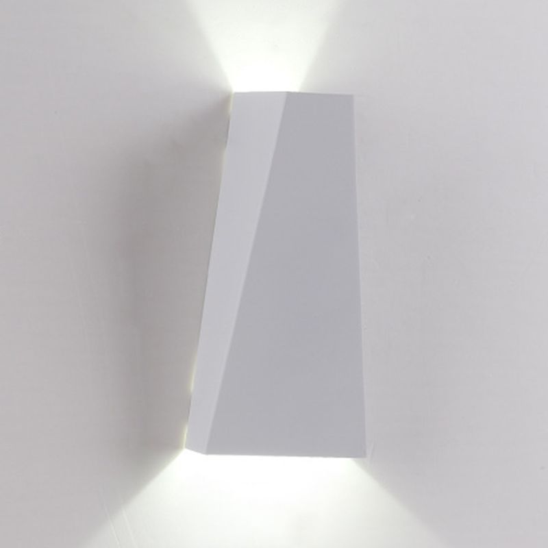 Luz de pared LED de forma irregular Alejría hacia arriba y hacia abajo Luz Diconce para el corredor