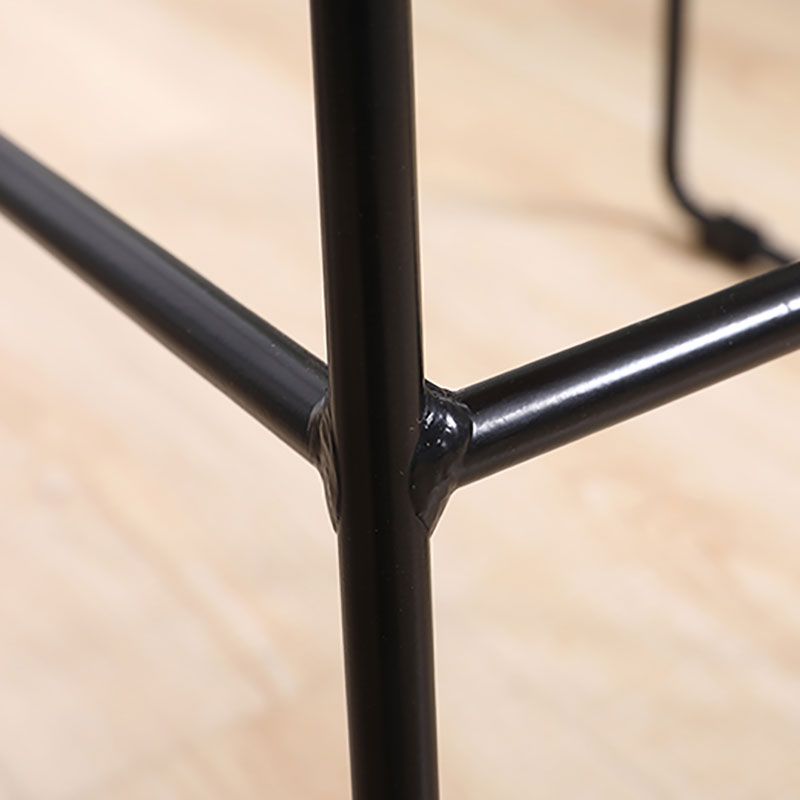 Modern Coffee Shop Footrest Stool Matte Finish Leather Barstool