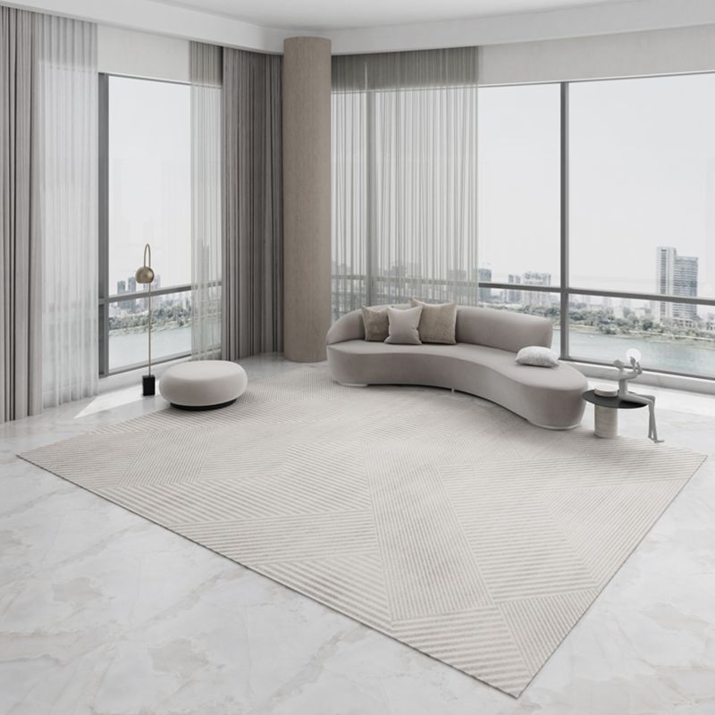 White Tone Distressed Area Carpet Polyester Color Gradient Indoor Rug Easy Care Rug for Living Room