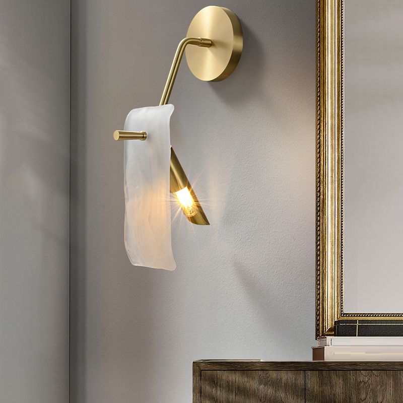 Metal Modern Wall Sconce Rectangle Shape Wall Light with Glass Shade for Bedroom