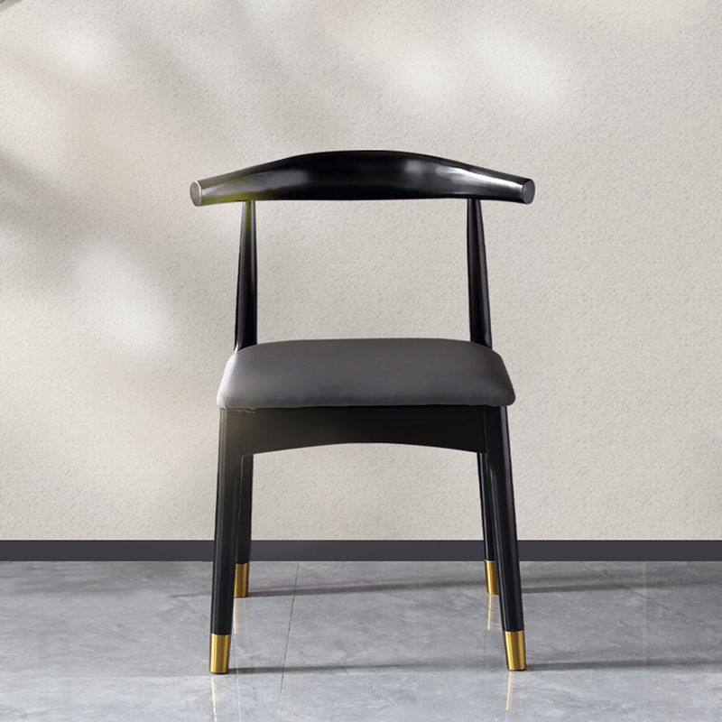 Silla lateral interior escandinava Silla de comedor tapizada con respaldo abierto de madera