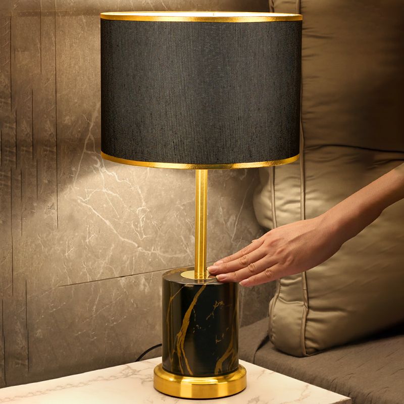 Lámpara de mesa de metal de 1 luces posmoderna con luz de mesa de control táctil