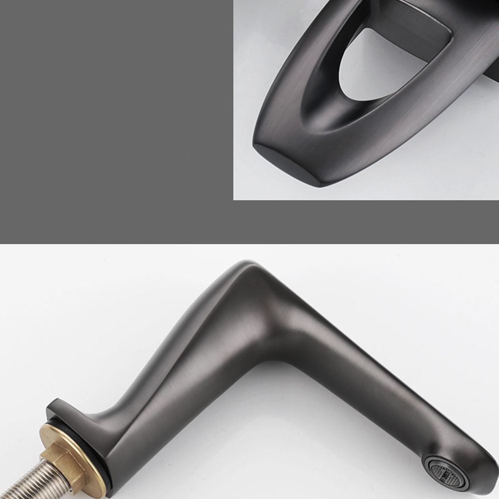 Modern Bathtub Faucet Flush Mounted Shower Head Rod Handle Faucet