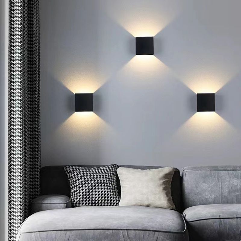 Square Shape Wall Lighting Modern Style Metal 2 Lights Sconce in Black/White