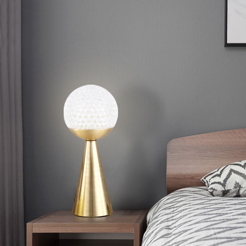 Lampada per palla da letto postmoderna e cono Night Acrilico Acrilico a bulbo singolo Luce