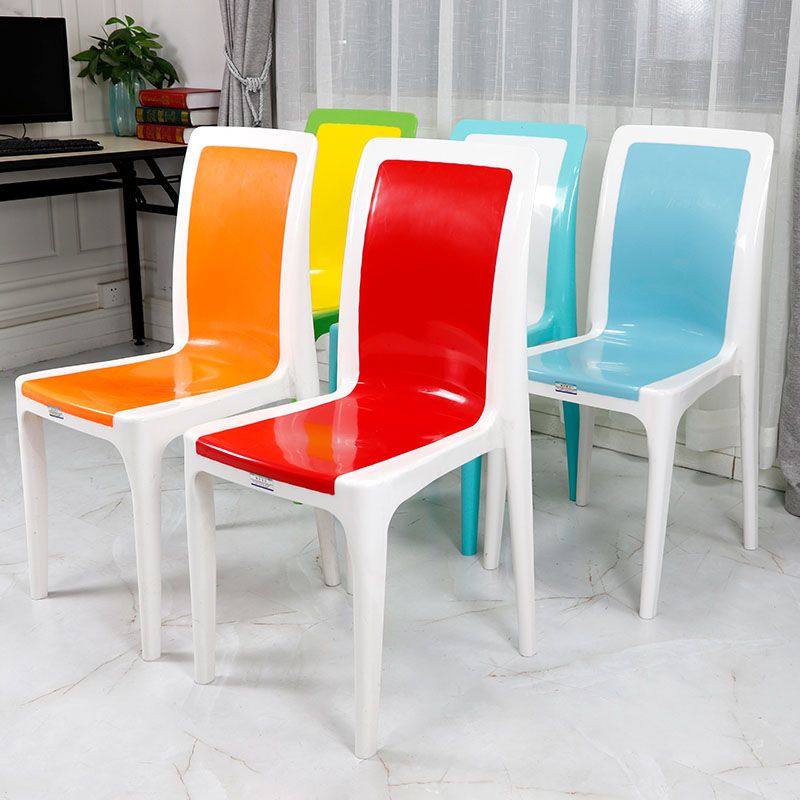 Silla de comedor de plástico de estilo moderno, silla auxiliar sin brazos para cocina (juego de 4)