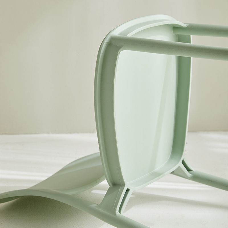 Modern Outdoors Dining Chairs Plastic Stacking Patio Dining Chair