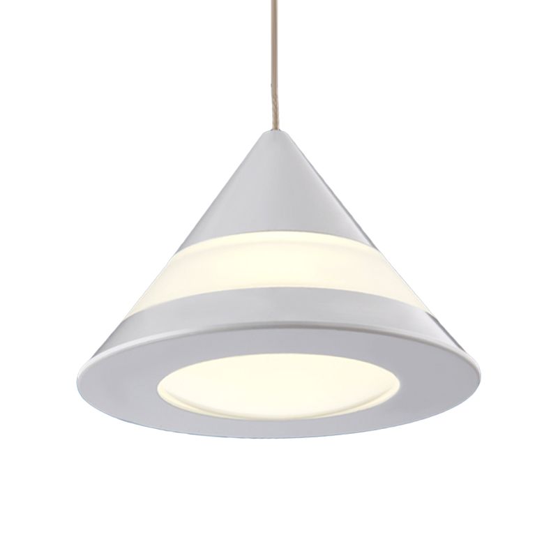 Semplice cono bianco a sospensione leggera in metallo in metallo 3 luci sala da pranzo Sospensione Luce calda/bianca