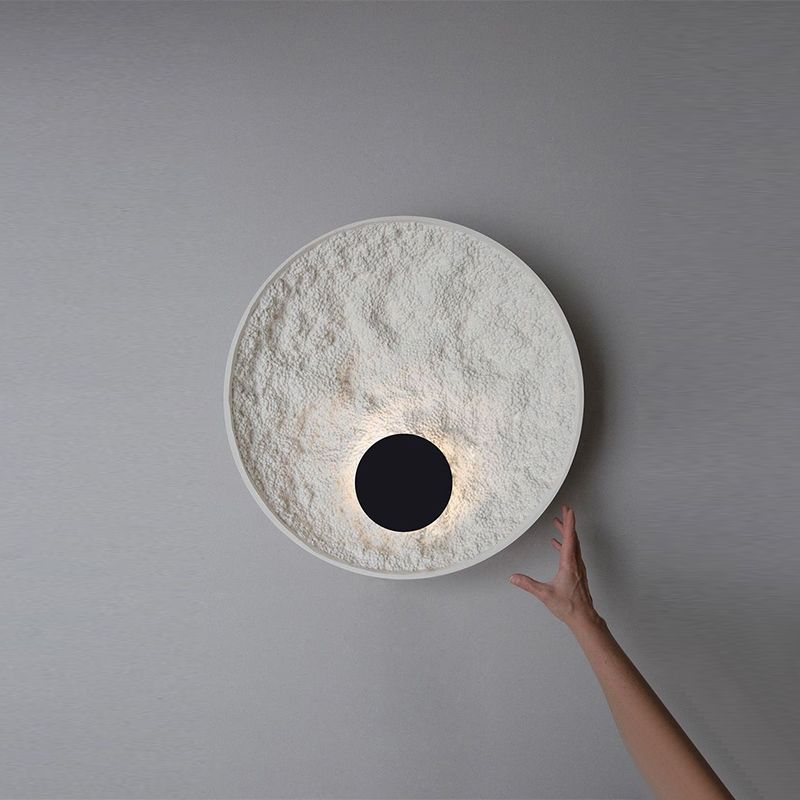 Linear Shade Resin Wall Sconce Modern Style Single Light Wall Lighting Fixtures in White