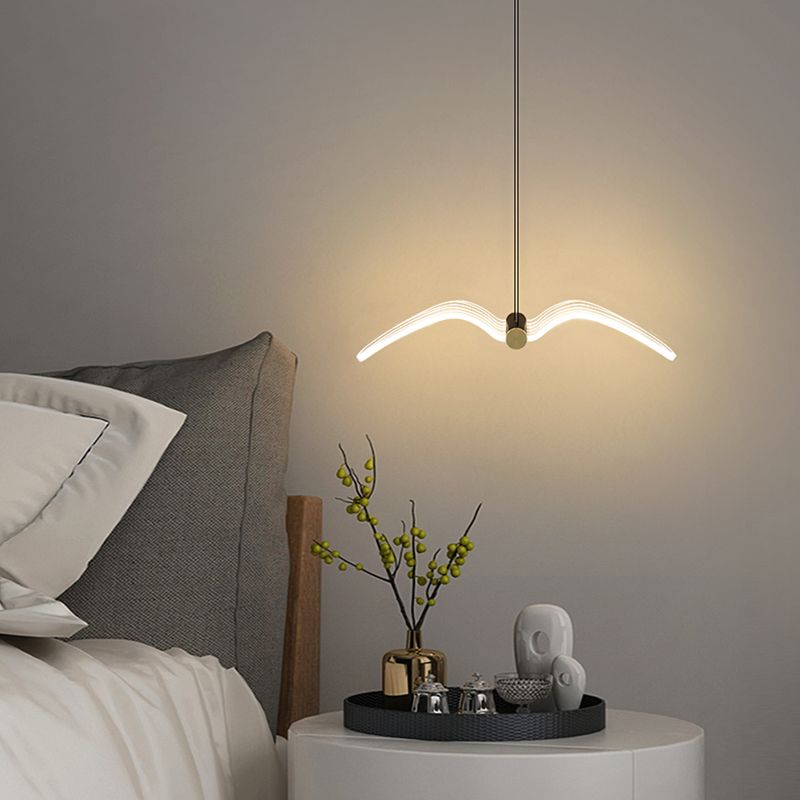 Iluminación de suspensión en forma de pájaro lámpara colgante de acrílico acrílico en latón en latón
