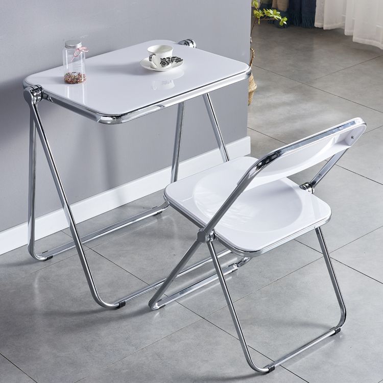 Chaise de salle à manger contemporaine en métal, chaise latérale pliante sans bras pour usage au restaurant