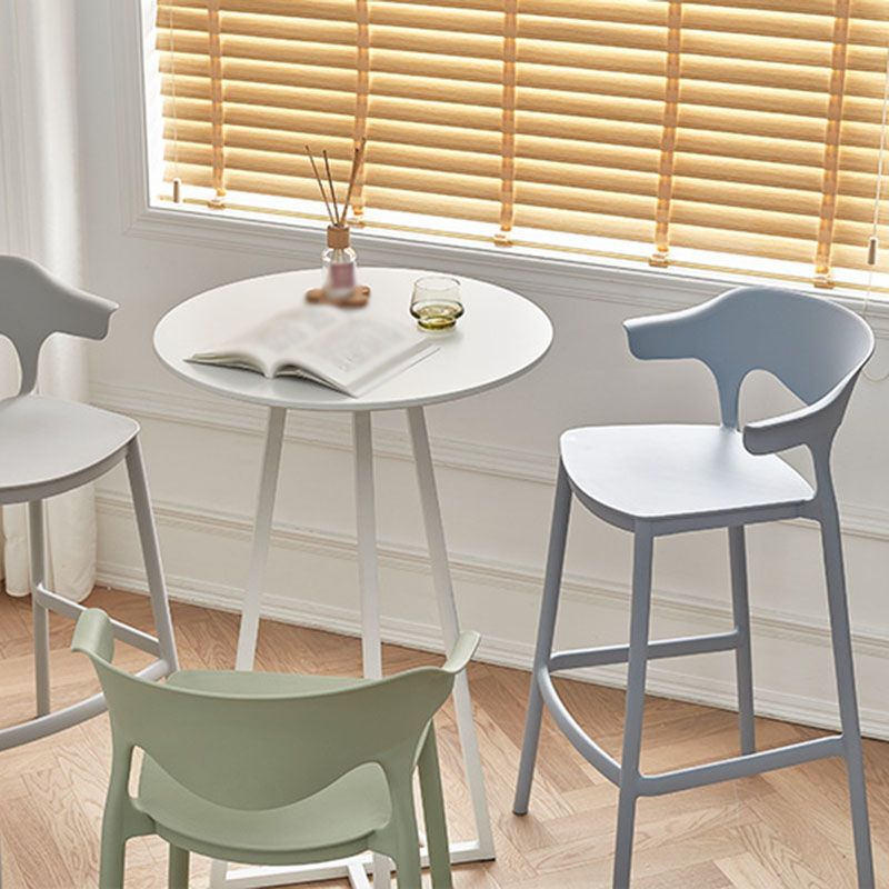 Scandinavian Matte Finish Plastic Barstool Armed Milk Tea Shop Stool