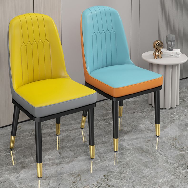 Chaise d'intérieur scandinave avec dossier Parsons rembourré en métal, chaise de salle à manger
