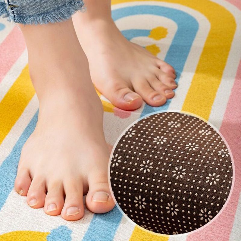 Multi-Color Geometry Area Rug Trendy Striped Carpet Polyester Friendly Washable Area Rug for Bedroom