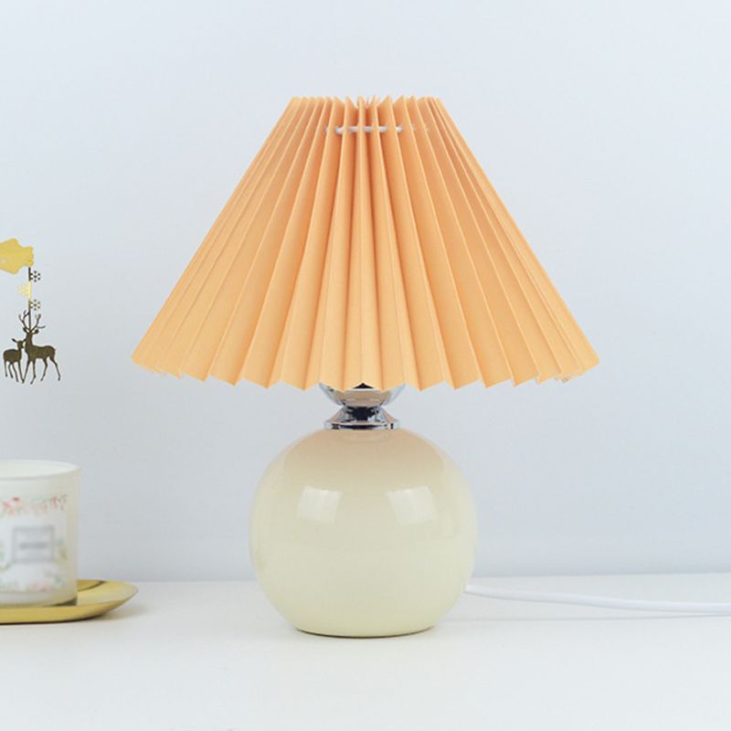 Lámpara de mesa de forma de cono de estilo de tela de estilo moderno luz de mesa de luz
