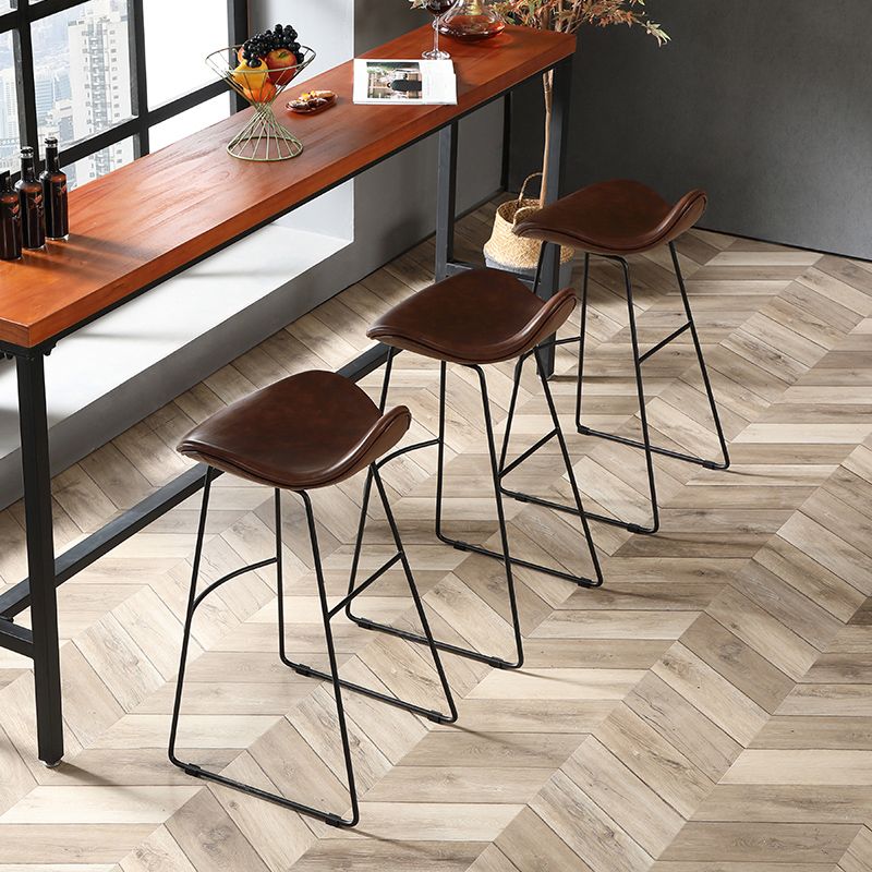 Indoor Footrest Leather Dining Stool Bucket Modern Counter Stool with Metal Base