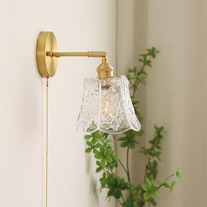 Flower Shape Wall Mount Lamp Modern Style Glass 1 Light Sconce Lamp in Clear