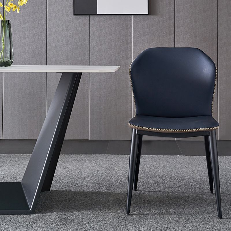 Silla de estilo contemporáneo que cena sillas laterales sin brazos con patas de metal para cocina