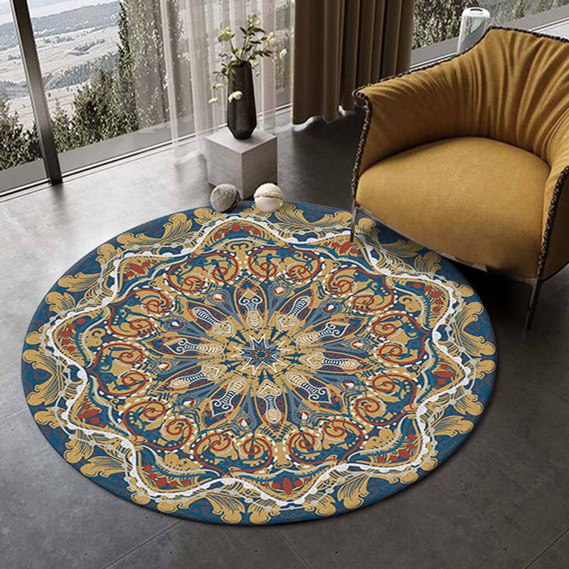 Light Yellow Simple Rug Polyester Bohemia Rug Washable Rug for Living Room