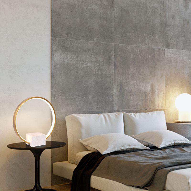Modern Style Circle Shape Table Lamp Metal 1-Light Night Table Lamp in White