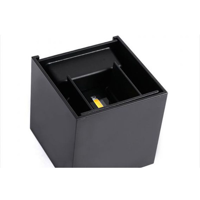 Moderne minimalistische stijl vierkante wand gemonteerd verlichtingsbeveiliging metalen 2 lichten wandlampen