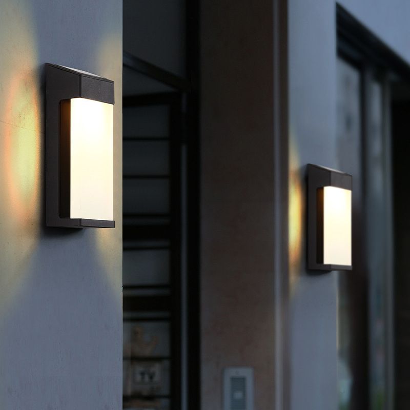 Modern Metal Wall Sconce Geometric Shape Wall Light with Silicone Shade for Living Room