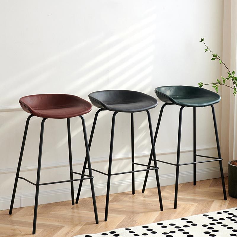 Low Back Bar and Counter Stool Industrial Footrest Bucket Metal Bar Stool