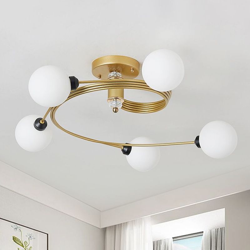Gold Spiral Semi Flush Lighting Nordic 3/5 Lichter Deckeneinbau mit Orb Klar/Milch/Weiß Glasschirm