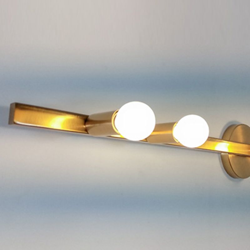 Linear Wall Light Fixture Modern Style Metal Wall Mount Lighting for Bathroom