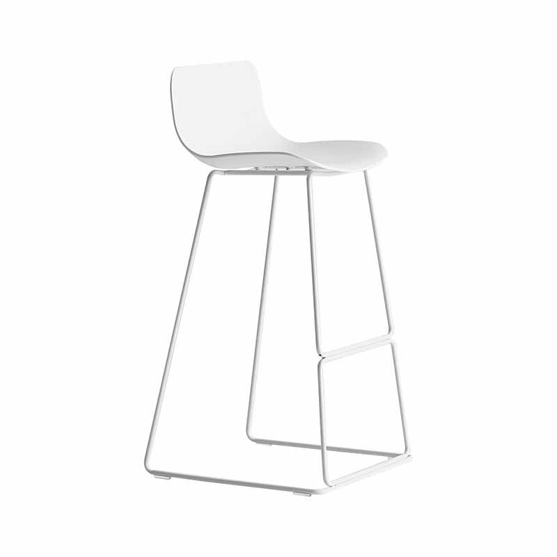Taburetes de bar de plástico y metal de estilo escandinavo, taburetes de bar con respaldo bajo y reposapiés
