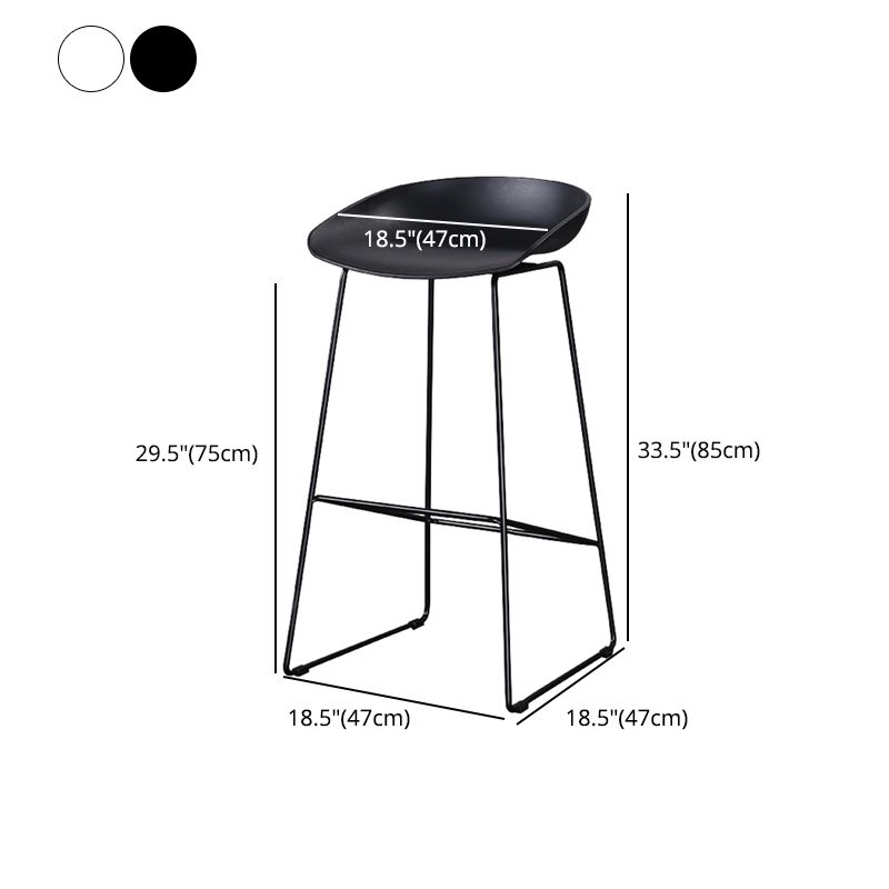 Moderne Style-Hop-Höhlen-Eisenschlittenbeine PP Eimer Sitz für Küchenbars