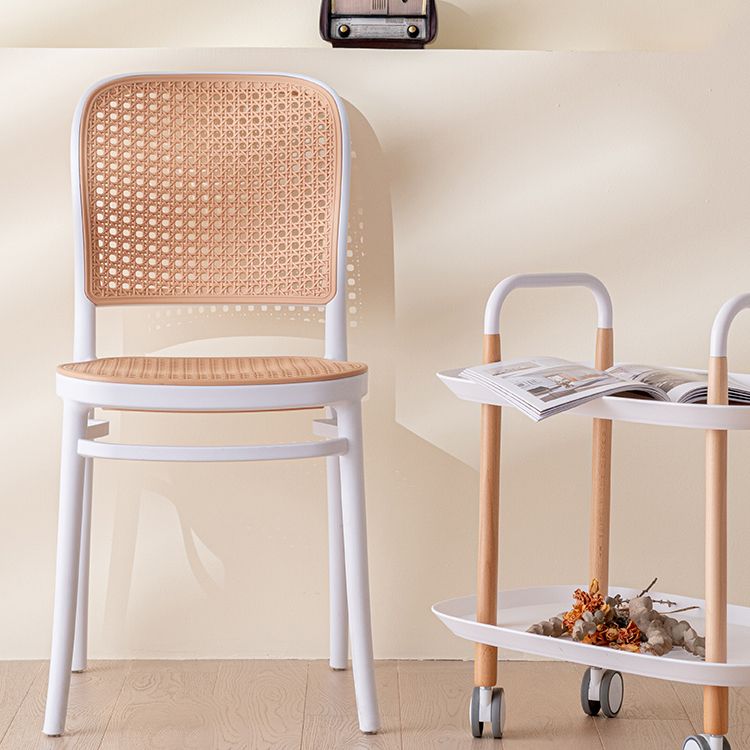Silla sin brazos de comedor de plástico moderno, silla lateral de comedor con respaldo abierto para uso en restaurantes