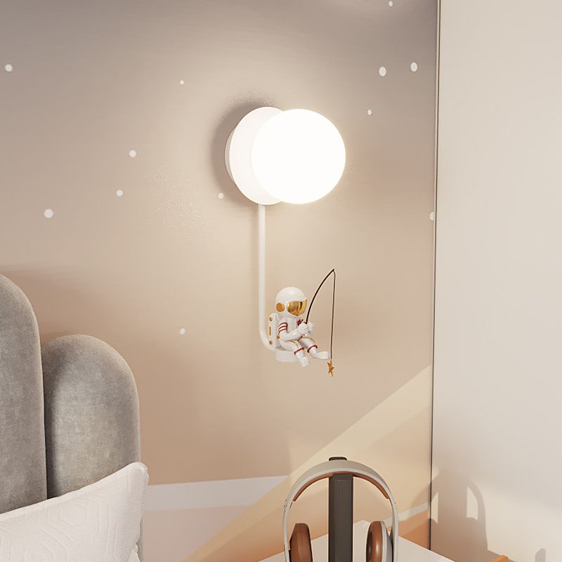 Contemporary Creative Wall Light Fixture Astronaut Wall Light Sconce for Kid's Bedroom