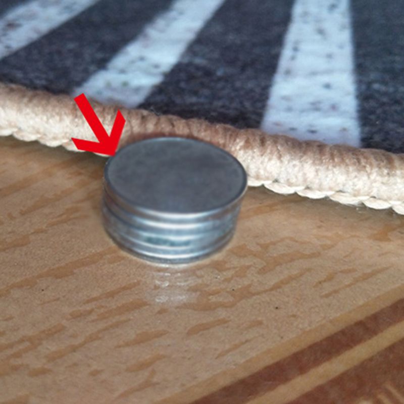 Trendy Feather Pattern Rug Modern Simple Carpet Polyester Non-Slip Backing Rug for Living Room