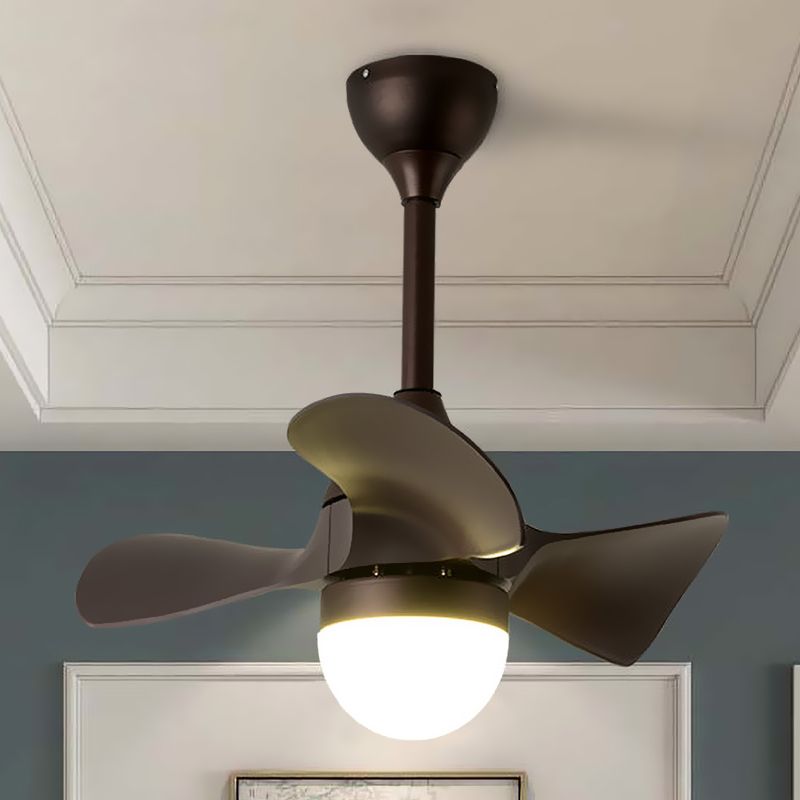 Moderne Dome Shade Lüfter Leuchte Acrylschlafzimmer LED SEMI Flush Mount mit 3 kurzen Klingen in Weiß/Kaffee, 23 "W.